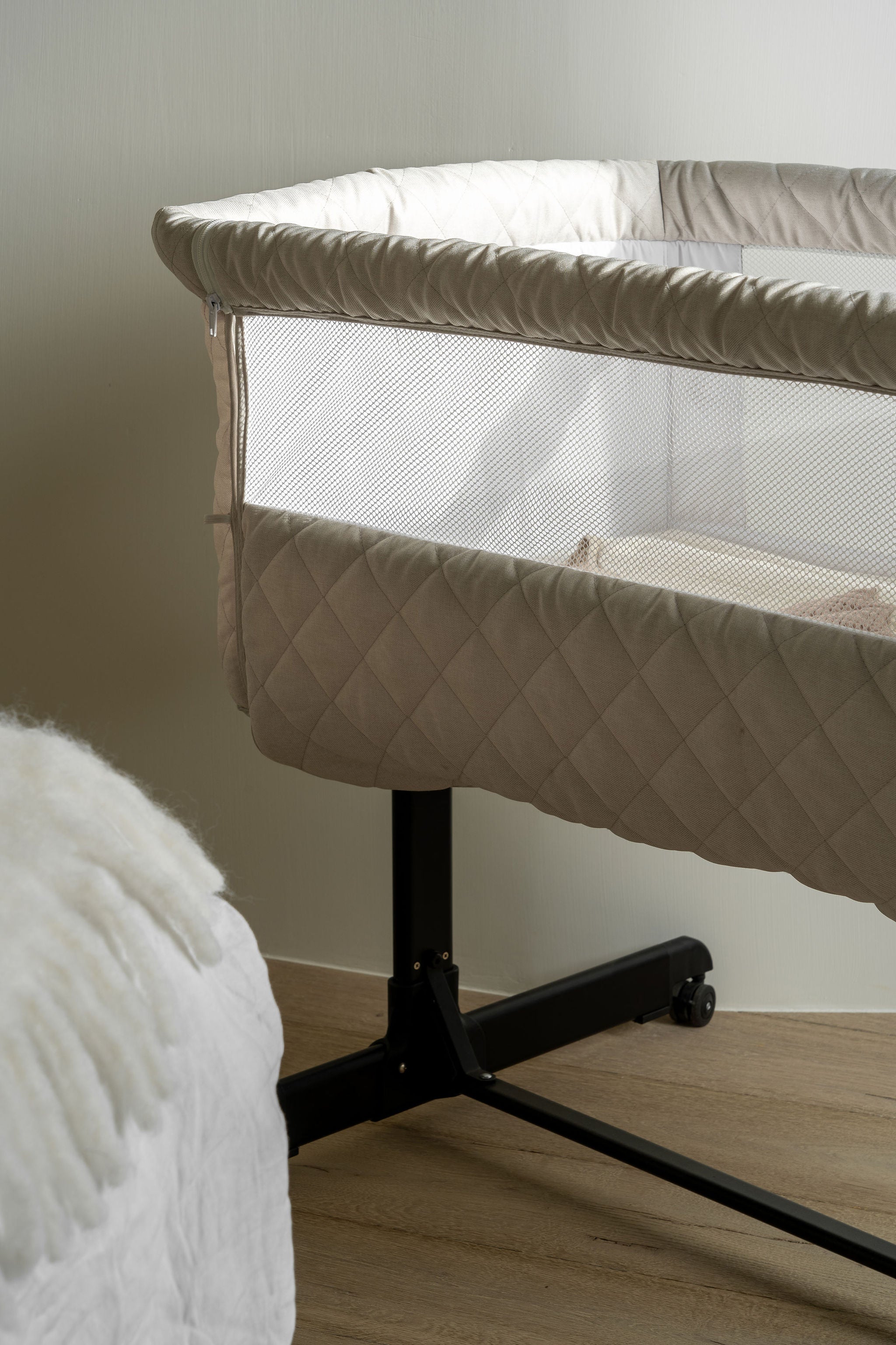 Quax Quax Cradle Co-sleeper - Clay  - Hola BB